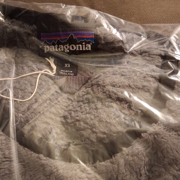 Patagonia Charcoal Fleece Sweater - Picture 4 of 4